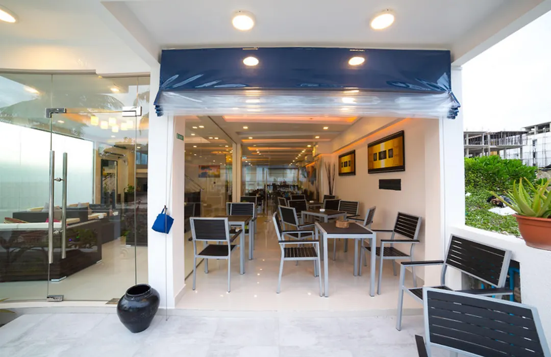 The White Harp Beach Hotel-1